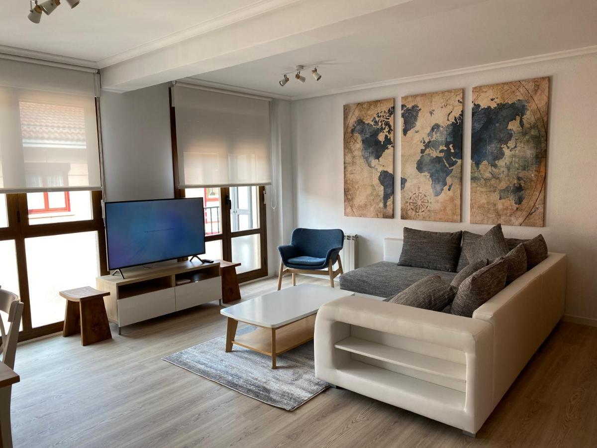 Precioso Apartamento A Estrenar En El Centro De Ezcaray 6-8 Pax Eksteriør billede